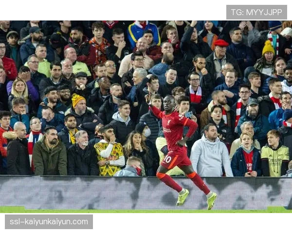 狼队18岁天才中场马内遭哄抢，利物浦曼联阿森纳争相报价